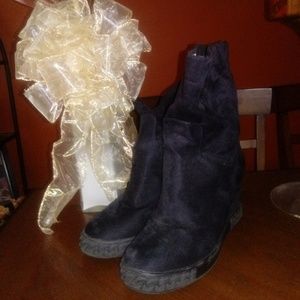 Wedge booties